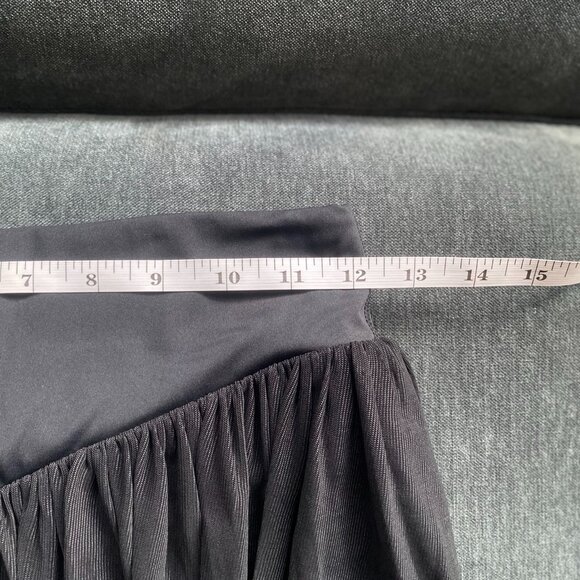 NWT Halara High Waisted 2-in-1 Pocket Mesh Mini Skirt, Black, Size S - Picture 4 of 9